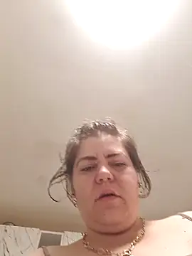 Snapshot of cindybbwsquirt chatting on 09/18/25, 05:09 cindybbwsquirt online show from 09/18/25, 05:09