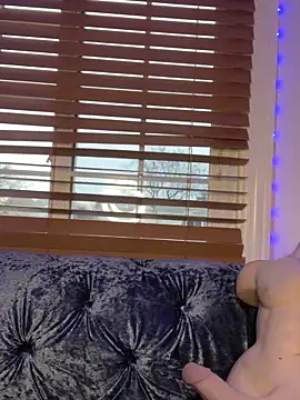 LittleMissEeve online show from 02/05/25, 10:44