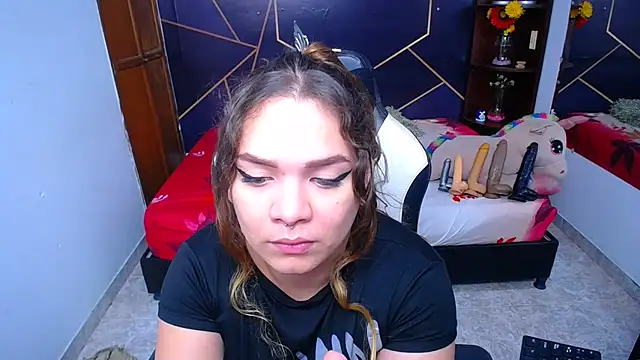 ShantalBlonde online show from 09/12/25, 01:49
