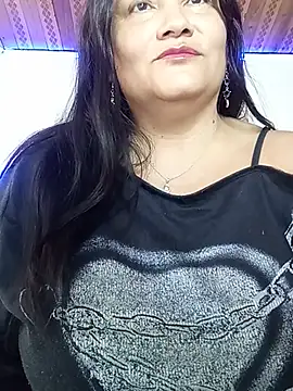 Snapshot of salomexlove_20 chatting on 06/25/26, 01:37 salomexlove 20 online show from 06/25/26, 01:37