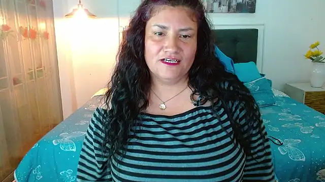 Snapshot of salomexlove_20 chatting on 07/16/26, 01:28 salomexlove 20 online show from 07/16/26, 01:28