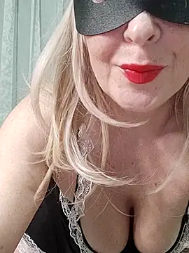 Snapshot of Vivian115 chatting on 11/21/25, 06:50 Vivian115 online show from 11/21/25, 06:50