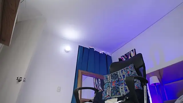 lizzy squirt online show from 01/17/25, 08:44