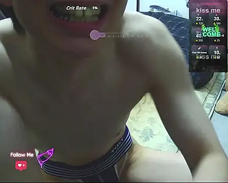 Snapshot of whoaretu chatting on 10/23/25, 04:01 whoaretu online show from 10/23/25, 04:01