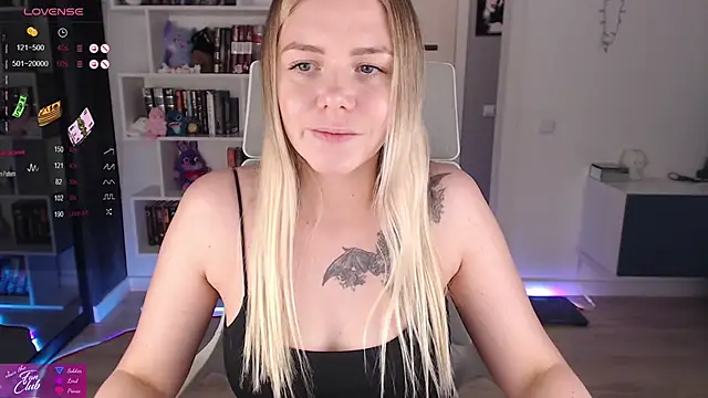 Emma Bryan online show from 09/09/25, 08:41