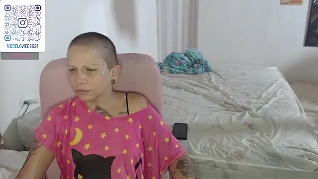 moon cat85 online show from 02/06/25, 05:30