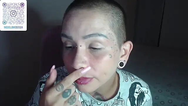 moon cat85 online show from 02/09/25, 03:00