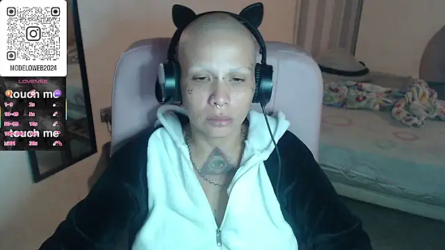 moon cat85 online show from 03/08/25, 06:32