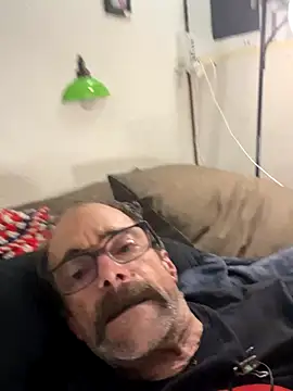 Trainee2Bpeed online show from 10/22/25, 09:42