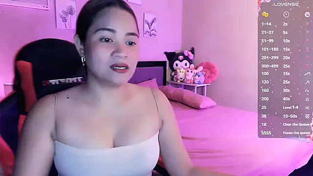 Snapshot of yenyen_ chatting on 04/14/26, 01:55 yenyen online show from 04/14/26, 01:55