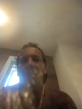 trucker1979 online show from 09/15/25, 06:19