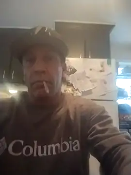 Snapshot of trucker1979 chatting on 12/13/25, 07:53 trucker1979 online show from 12/13/25, 07:53