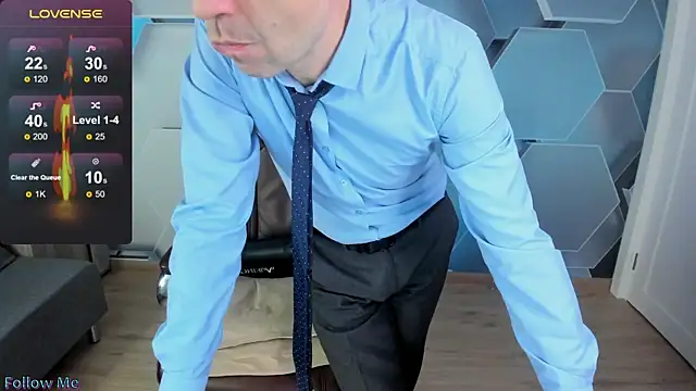 SteveTiger online show from 12/03/25, 10:46