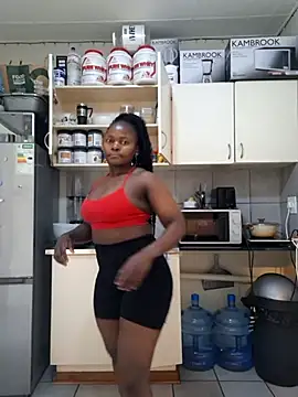 Snapshot of FitSelina66 chatting on 10/06/25, 10:02 FitSelina66 online show from 10/06/25, 10:02