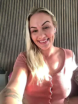 Snapshot of NastyMilf_ chatting on 01/09/26, 08:39 NastyMilf online show from 01/09/26, 08:39