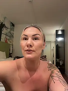 Snapshot of NastyMilf_ chatting on 02/02/26, 06:17 NastyMilf online show from 02/02/26, 06:17