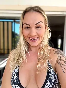 Snapshot of NastyMilf_ chatting on 03/16/26, 10:41 NastyMilf online show from 03/16/26, 10:41