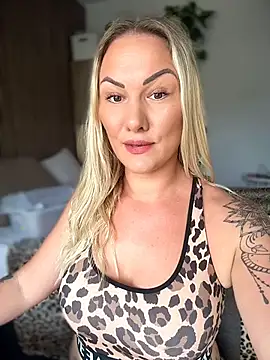 Snapshot of NastyMilf_ chatting on 04/09/26, 08:42 NastyMilf online show from 04/09/26, 08:42