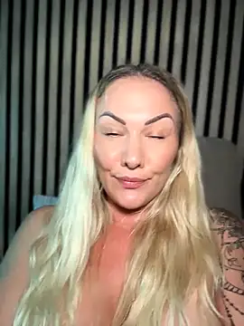 Snapshot of NastyMilf_ chatting on 04/15/26, 07:58 NastyMilf online show from 04/15/26, 07:58