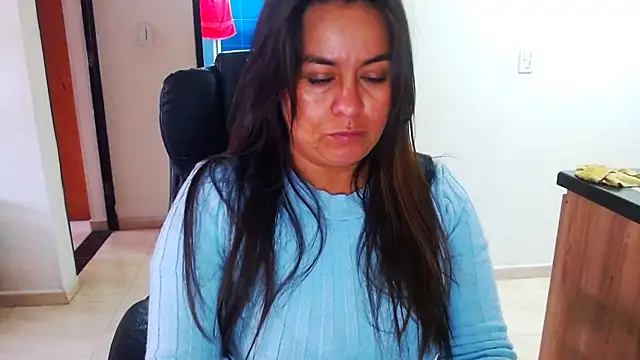 Ixchel Anaid online show from 01/13/25, 06:05