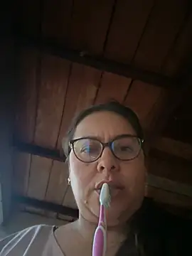 Ixchel Anaid online show from 06/08/26, 10:59