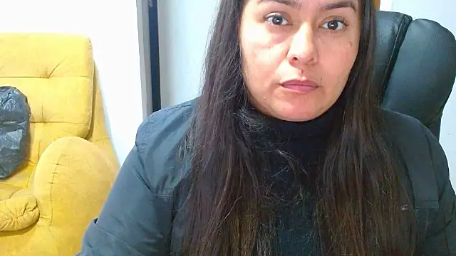Ixchel Anaid online show from 06/09/26, 10:10