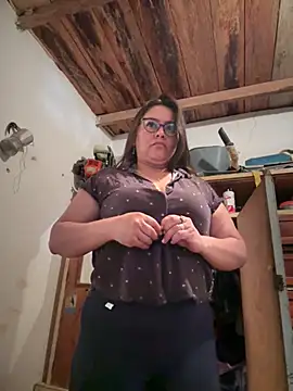Ixchel Anaid online show from 07/11/26, 12:08