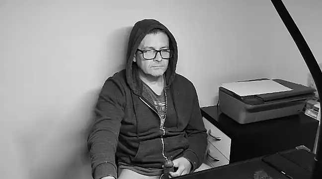 qpmarioxh online show from 12/26/24, 08:18