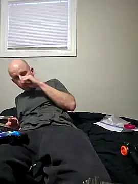 Snapshot of Anix888 chatting on 01/10/25, 12:26 Anix888 online show from 01/10/25, 12:26