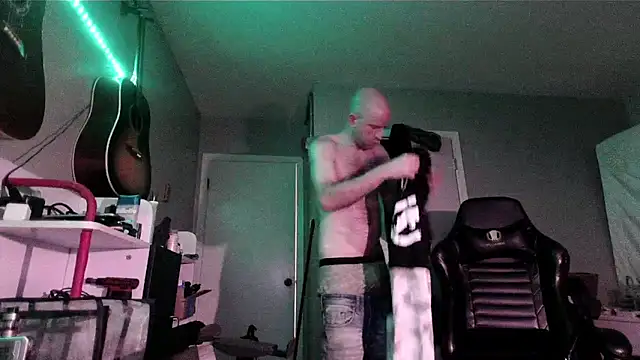 Snapshot of Anix888 chatting on 10/09/25, 07:28 Anix888 online show from 10/09/25, 07:28