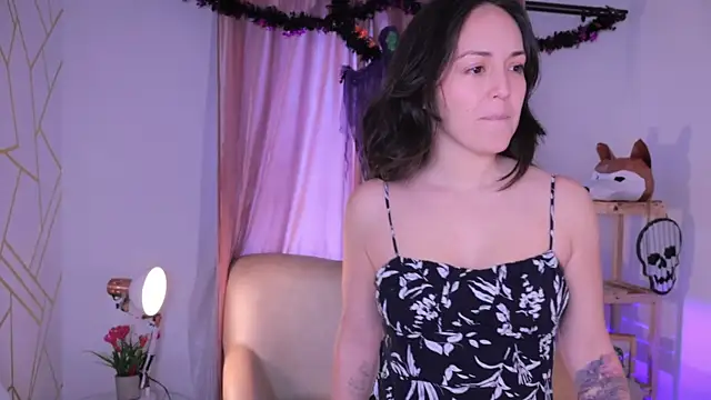 molly marmalade  online show from 10/20/25, 02:06