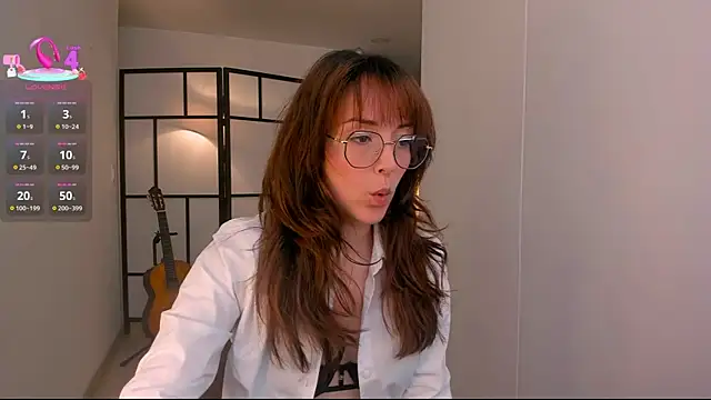 molly marmalade  online show from 05/26/26, 05:42