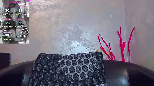 Emma Muller32 online show from 03/19/25, 04:36