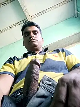 Snapshot of Javedmax chatting on 03/22/26, 10:29 Javedmax online show from 03/22/26, 10:29