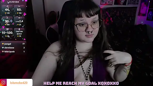 Snapshot of Bdsm_and_fries chatting on 11/21/25, 11:09 Bdsm and fries online show from 11/21/25, 11:09