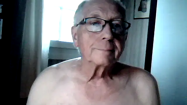 johnjohn622662 online show from 06/08/26, 03:45