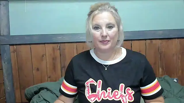 Snapshot of lisaxlovexxx chatting on 09/21/25, 04:30 lisaxlovexxx online show from 09/21/25, 04:30