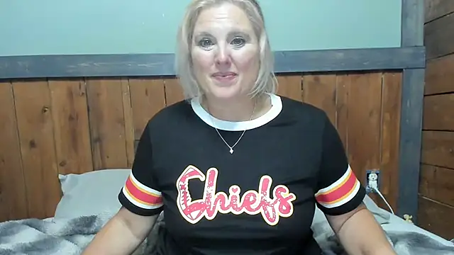Snapshot of lisaxlovexxx chatting on 09/22/25, 04:36 lisaxlovexxx online show from 09/22/25, 04:36