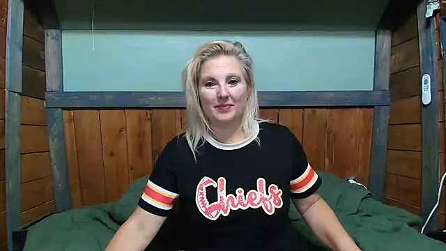 Snapshot of lisaxlovexxx chatting on 10/20/25, 12:55 lisaxlovexxx online show from 10/20/25, 12:55