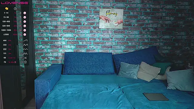 mark normal online show from 01/28/25, 06:16