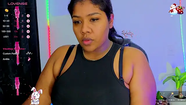 Snapshot of paola091 chatting on 11/28/25, 10:23 paola091 online show from 11/28/25, 10:23