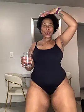 CurvyDesire1 online show from 12/01/25, 08:47