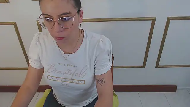 annyfischer online show from 03/14/25, 03:26