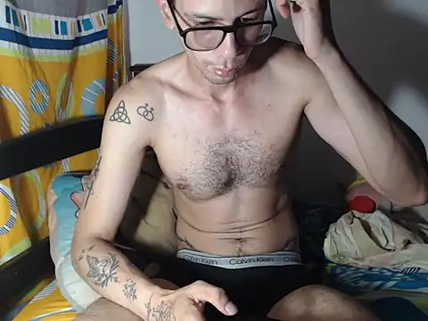 alisterxxx online show from 11/24/25, 08:19