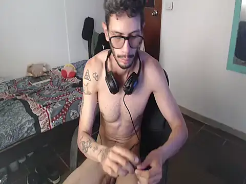 alisterxxx online show from 06/04/26, 05:08
