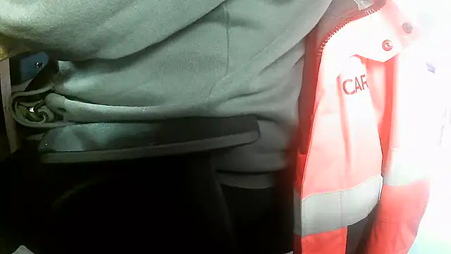 Snapshot of Cygnus58topchef chatting on 11/04/25, 12:15 Cygnus58topchef online show from 11/04/25, 12:15