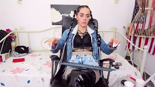 jessystarr online show from 02/14/25, 09:53