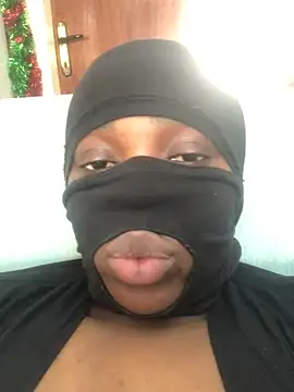 Snapshot of Ebony_nasty_girl chatting on 03/15/25, 08:26 Ebony nasty girl online show from 03/15/25, 08:26