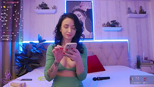 Snapshot of GlamKate chatting on 03/03/25, 10:28 GlamKate online show from 03/03/25, 10:28