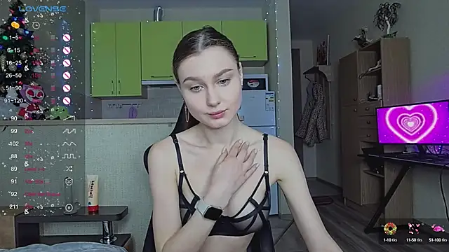 Snapshot of _Sweet_Lilit_ chatting on 01/07/25, 10:43 Sweet Lilit online show from 01/07/25, 10:43